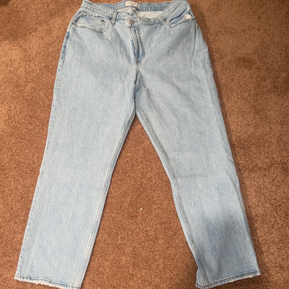 Abercrombie Curve Love 90s Straight Ultra High Rise Jeans